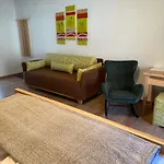 Gesaeuse-zimmer
