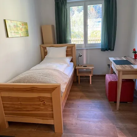 Gesaeuse-zimmer * Hieflau